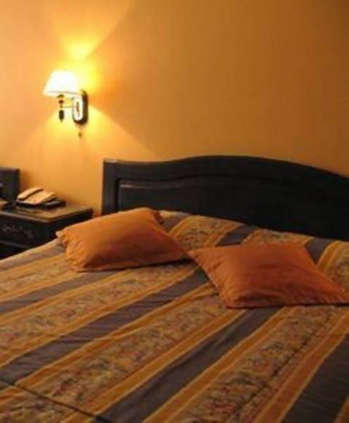 לה פאז Isabela Hotel Suite מראה חיצוני תמונה